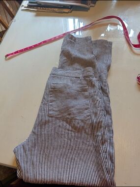 Striped Pull-On Women's Pants in Navy and White